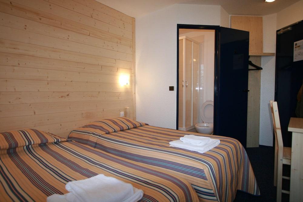 Kyriad Direct Dreux Exterior photo